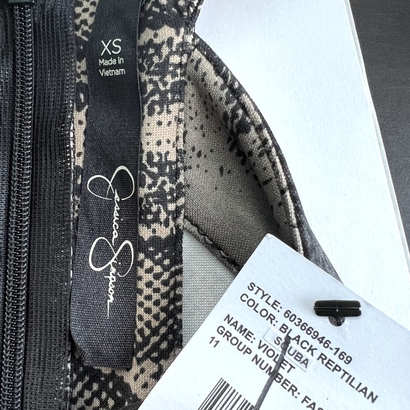 NWT-Jessica Simpson-SEXY-Mixed Reptilian Print Scuba Dress w/ CUTOUTS-Sz XS - Picture 9 of 10